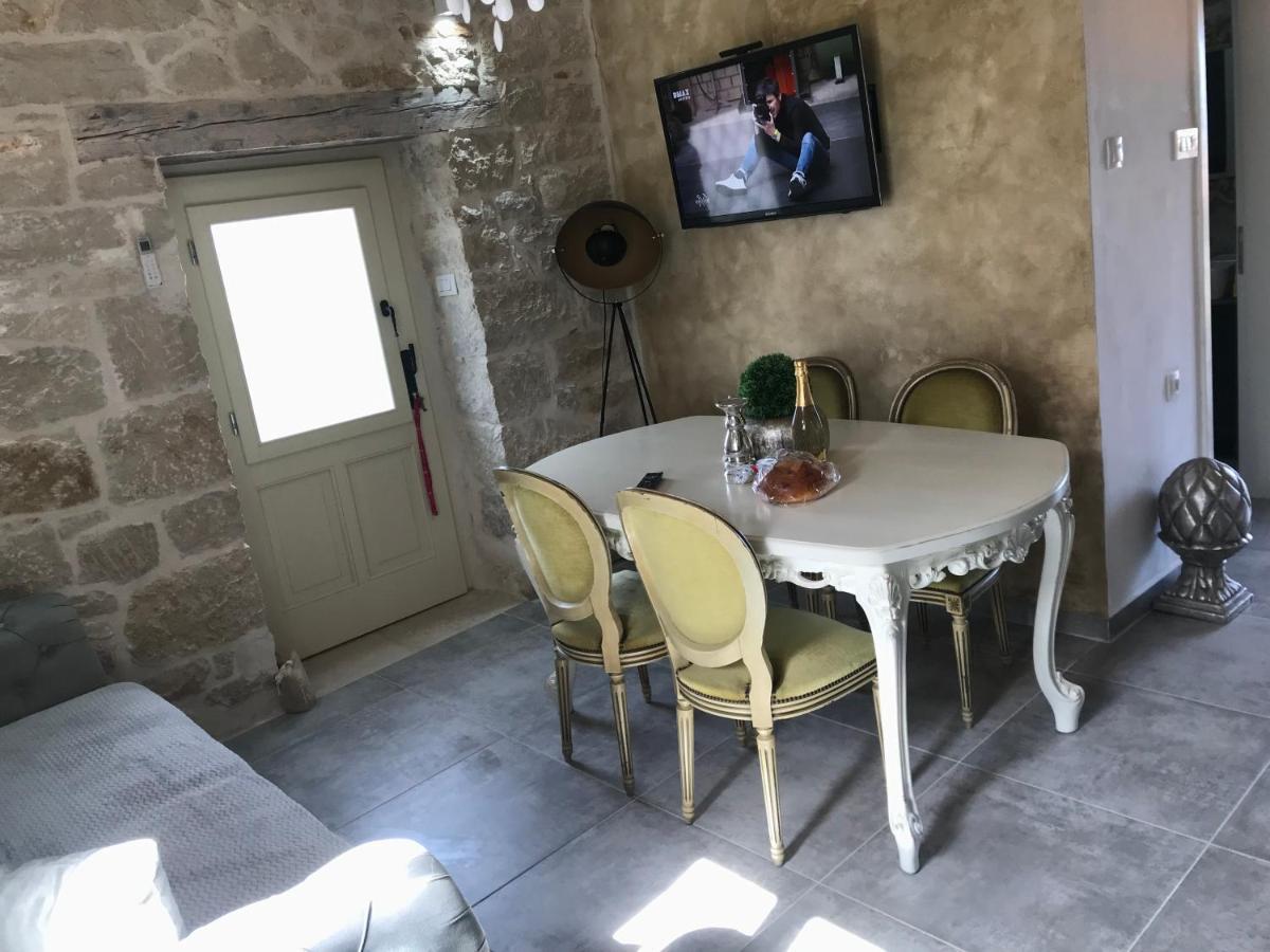 Stone House Chiara Seaview Apartment ฟุนตานา ภายนอก รูปภาพ
